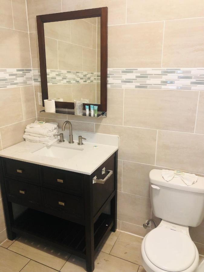 וויילדווד Coastal Sands Inn מראה חיצוני תמונה